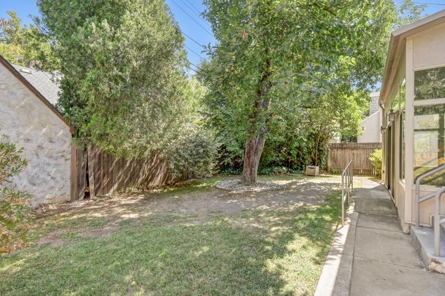 311 36th Way, Sacramento, CA 95816