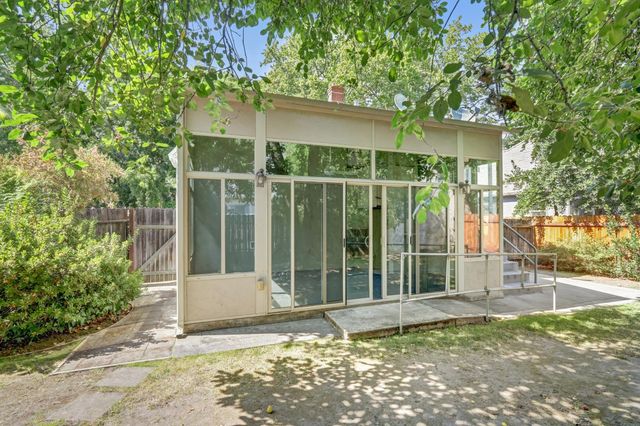 311 36th Way, Sacramento, CA 95816