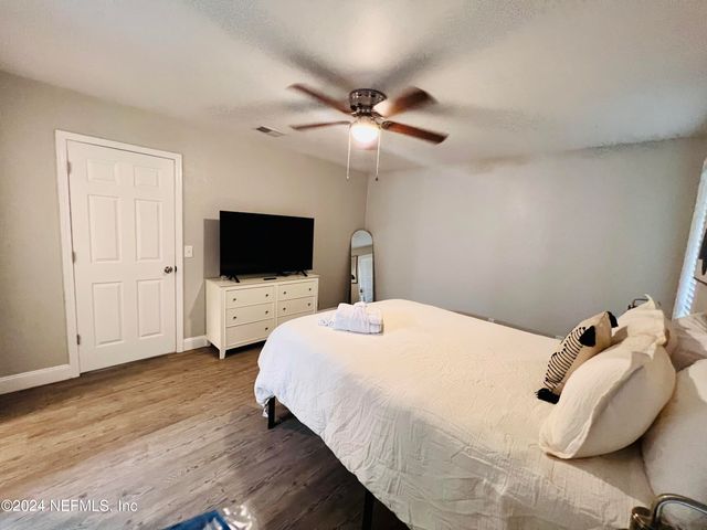 7815 JASPER Avenue, Jacksonville, FL 32211