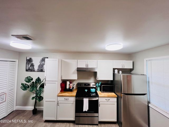 7815 JASPER Avenue, Jacksonville, FL 32211
