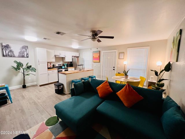 7815 JASPER Avenue, Jacksonville, FL 32211