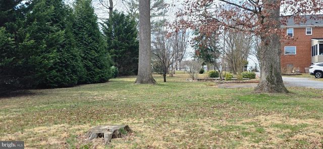 7 MONTROSE AVE, Catonsville, MD 21228