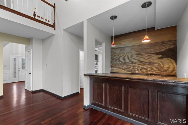 13505 Pine Wood Trail, St Louis, MO 63128