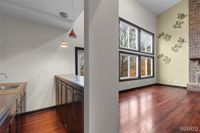 13505 Pine Wood Trail, St Louis, MO 63128