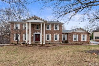 13505 Pine Wood Trail, St Louis, MO 63128