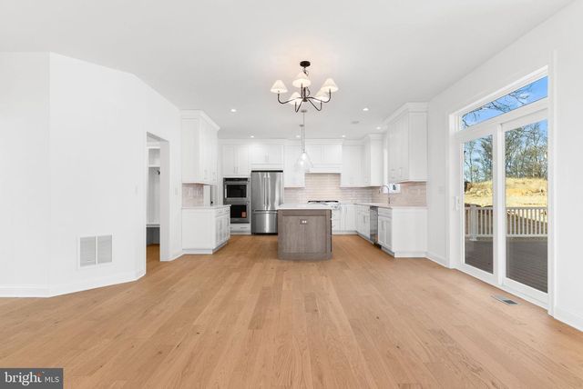 101 LEXINGTON MANOR, Glenmoore, PA 19343