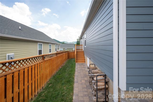 1108 Blueview Drive, Black Mountain, NC 28711
