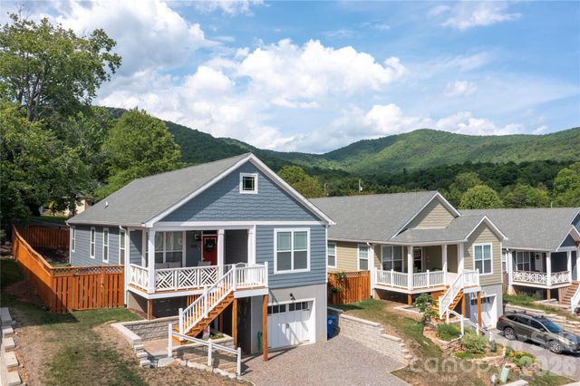 1108 Blueview Drive, Black Mountain, NC 28711