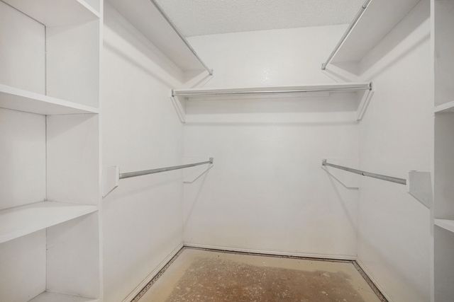 6410 Running Creek Drive, Arlington, TX 76001