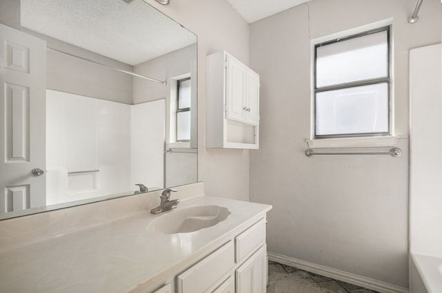 6410 Running Creek Drive, Arlington, TX 76001