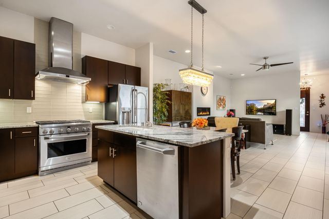 5763 University Boulevard SE, Albuquerque, NM 87106