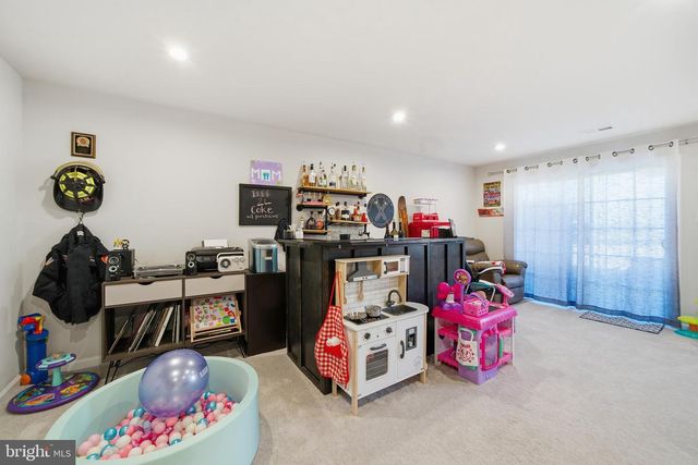 154 HELEN DR, Cinnaminson, NJ 08077