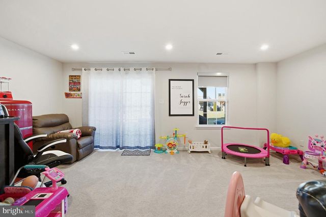 154 HELEN DR, Cinnaminson, NJ 08077