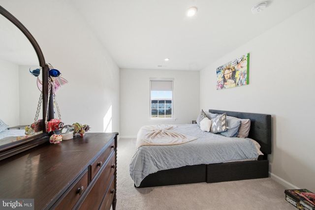 154 HELEN DR, Cinnaminson, NJ 08077