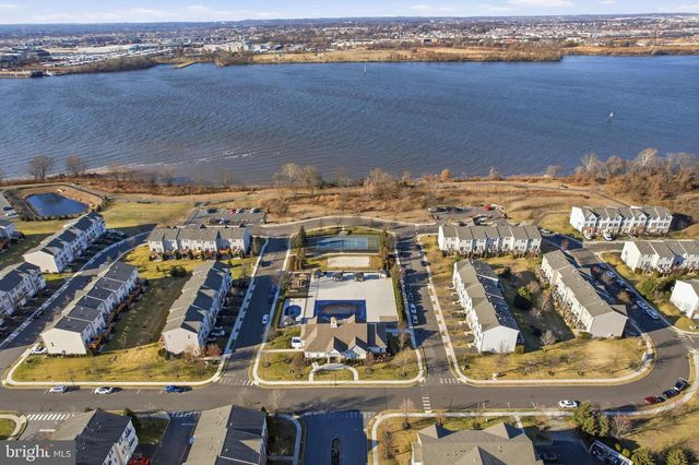 154 HELEN DR, Cinnaminson, NJ 08077