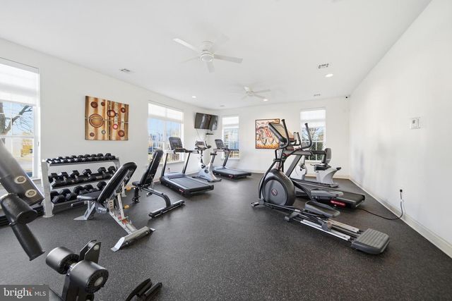 154 HELEN DR, Cinnaminson, NJ 08077