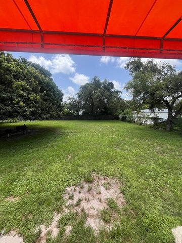 14965 S River Drive, Miami, FL 33167