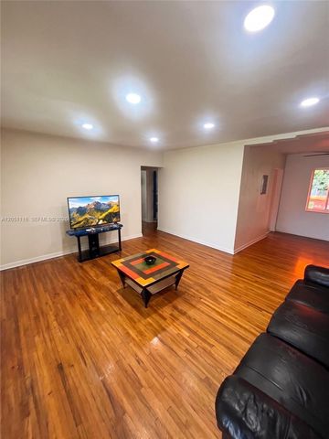 14965 S River Drive, Miami, FL 33167