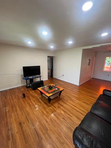 14965 S River Drive, Miami, FL 33167