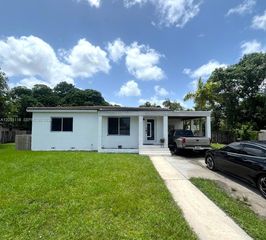 14965 S River Drive, Miami, FL 33167
