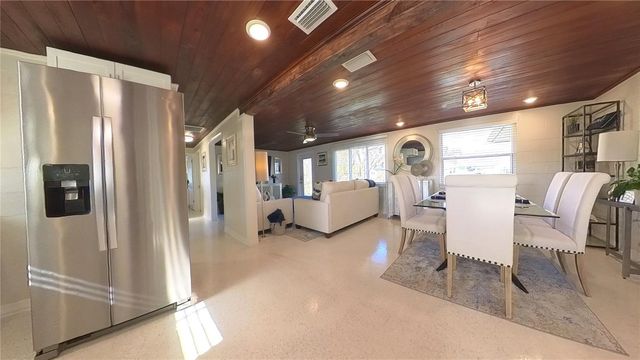 511 DONA DRIVE, Nokomis, FL 34275
