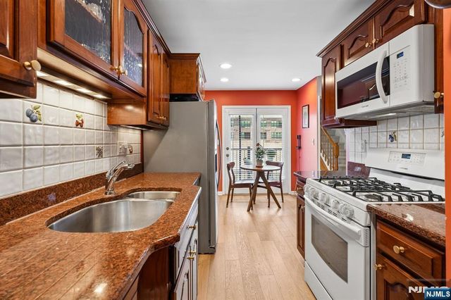 68 Mews Lane 68, South Orange Village, NJ 07079