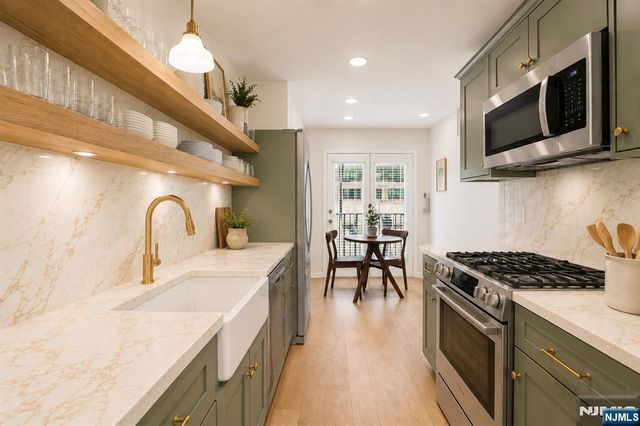 68 Mews Lane 68, South Orange Village, NJ 07079
