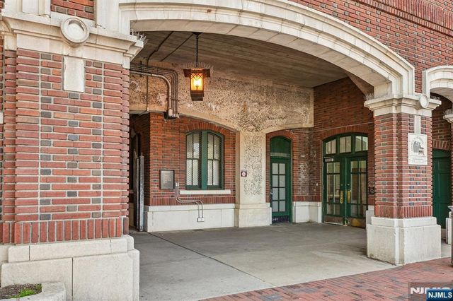 68 Mews Lane 68, South Orange Village, NJ 07079