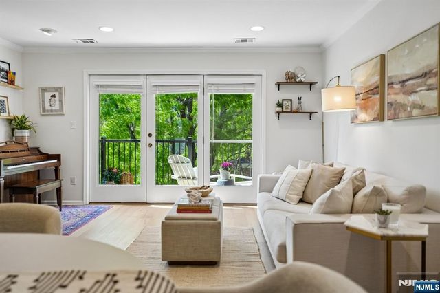 68 Mews Lane 68, South Orange Village, NJ 07079