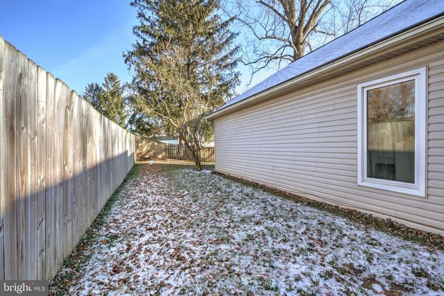 206 PLEASANT HILL DR, Lititz, PA 17543