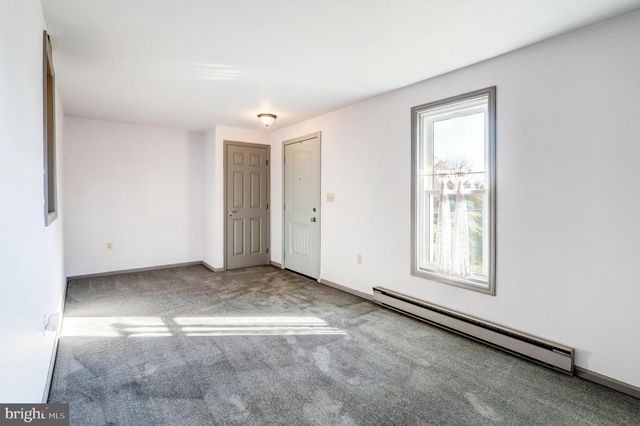 206 PLEASANT HILL DR, Lititz, PA 17543