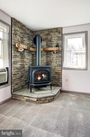 206 PLEASANT HILL DR, Lititz, PA 17543