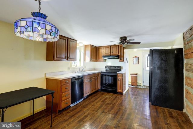 206 PLEASANT HILL DR, Lititz, PA 17543