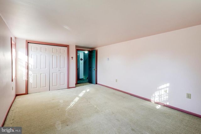 206 PLEASANT HILL DR, Lititz, PA 17543