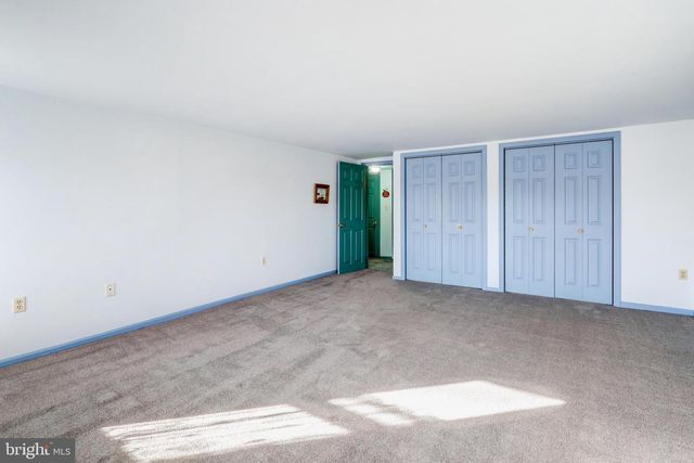 206 PLEASANT HILL DR, Lititz, PA 17543