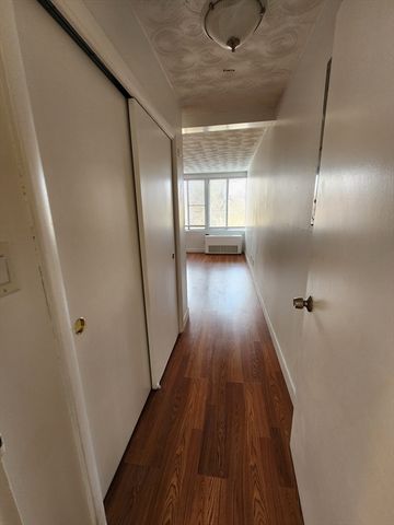 3 Longwood Drive 107, Andover, MA 01810