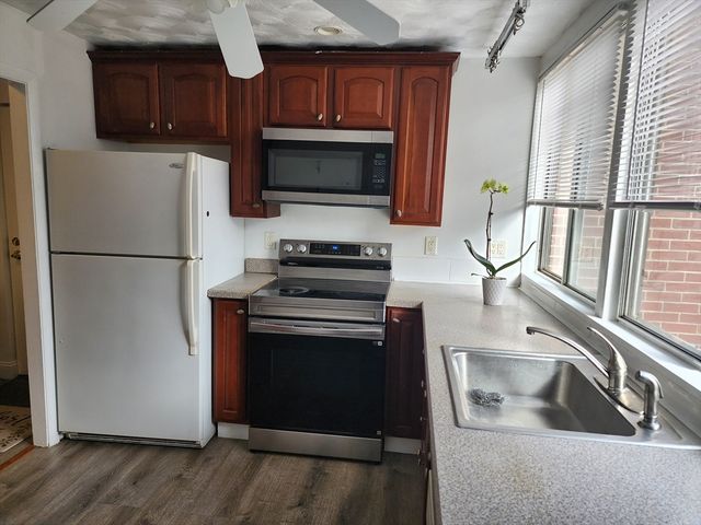 3 Longwood Drive 107, Andover, MA 01810