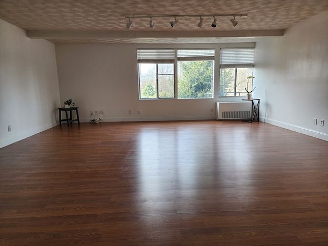 3 Longwood Drive 107, Andover, MA 01810