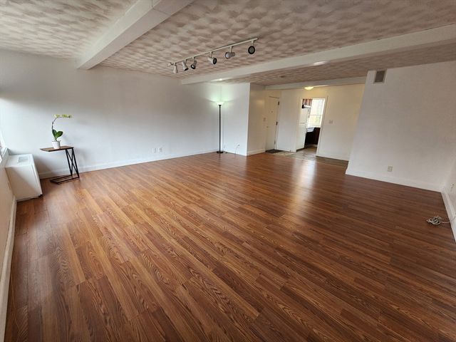 3 Longwood Drive 107, Andover, MA 01810