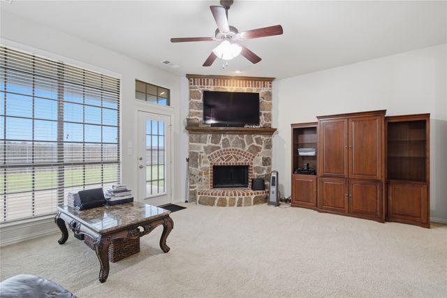 467 Meushaw Drive, Fate, TX 75087
