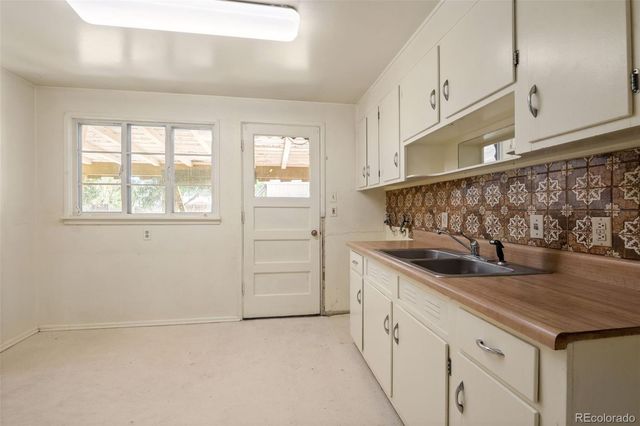 721 Geneva Street, Aurora, CO 80010