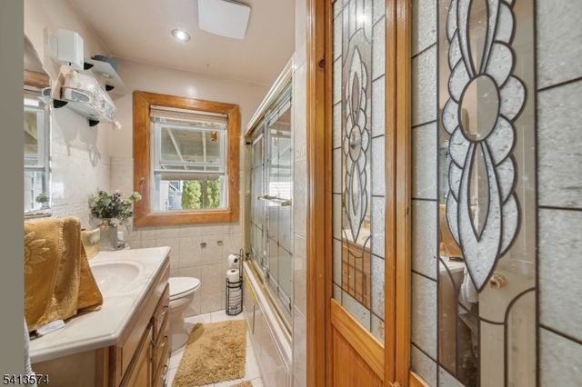 405 Koenig Pl, Rahway City, NJ 07065