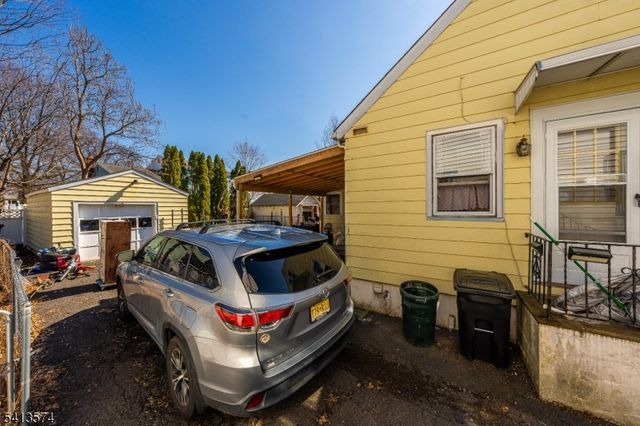 405 Koenig Pl, Rahway City, NJ 07065