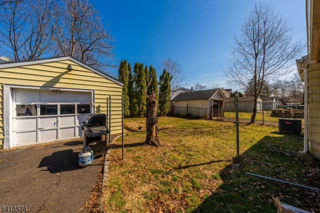 405 Koenig Pl, Rahway City, NJ 07065