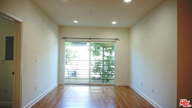 2311 W 10th Street 203, Los Angeles, CA 90006