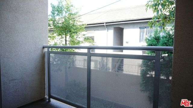 2311 W 10th Street 203, Los Angeles, CA 90006