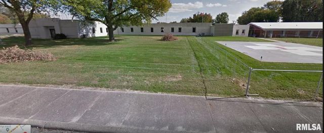 400 PLUM Street, Carmi, IL 62821