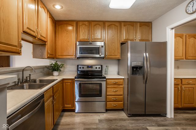 11251 Abington Place, Fishers, IN 46038