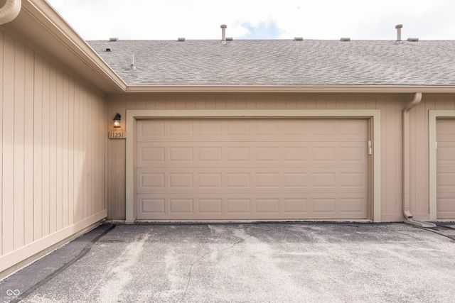 11251 Abington Place, Fishers, IN 46038