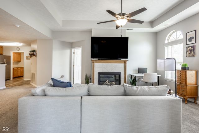 11251 Abington Place, Fishers, IN 46038